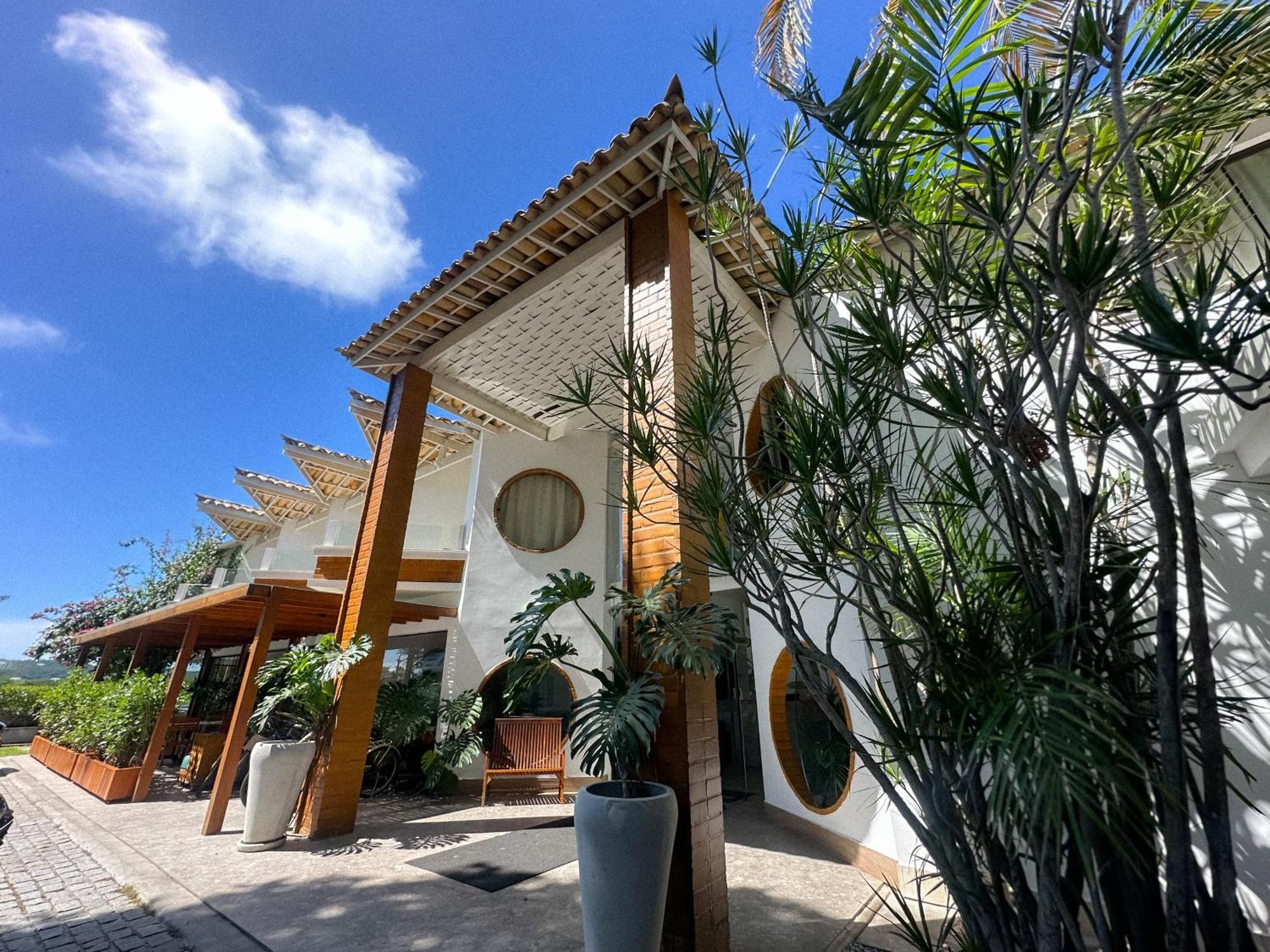 Passagem Concept Hotel E Spa Cabo Frio Exteriör bild Casa de Vidro, the house of the author, in Itaúna, Minas Gerais