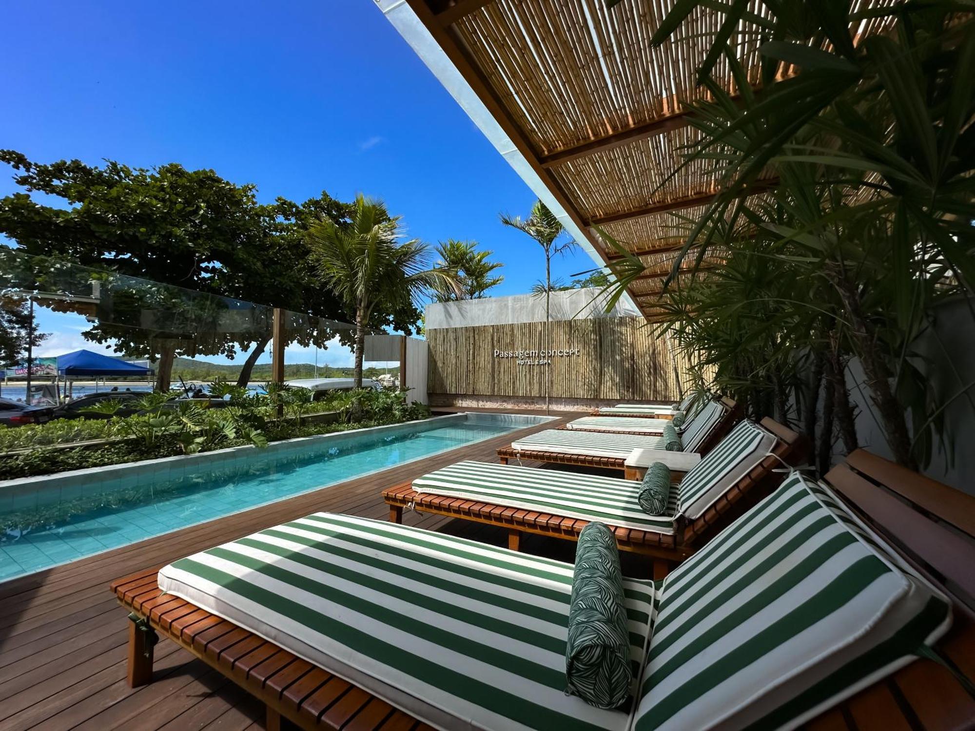 Passagem Concept Hotel E Spa Cabo Frio Exteriör bild The rooftop pool at the hotel